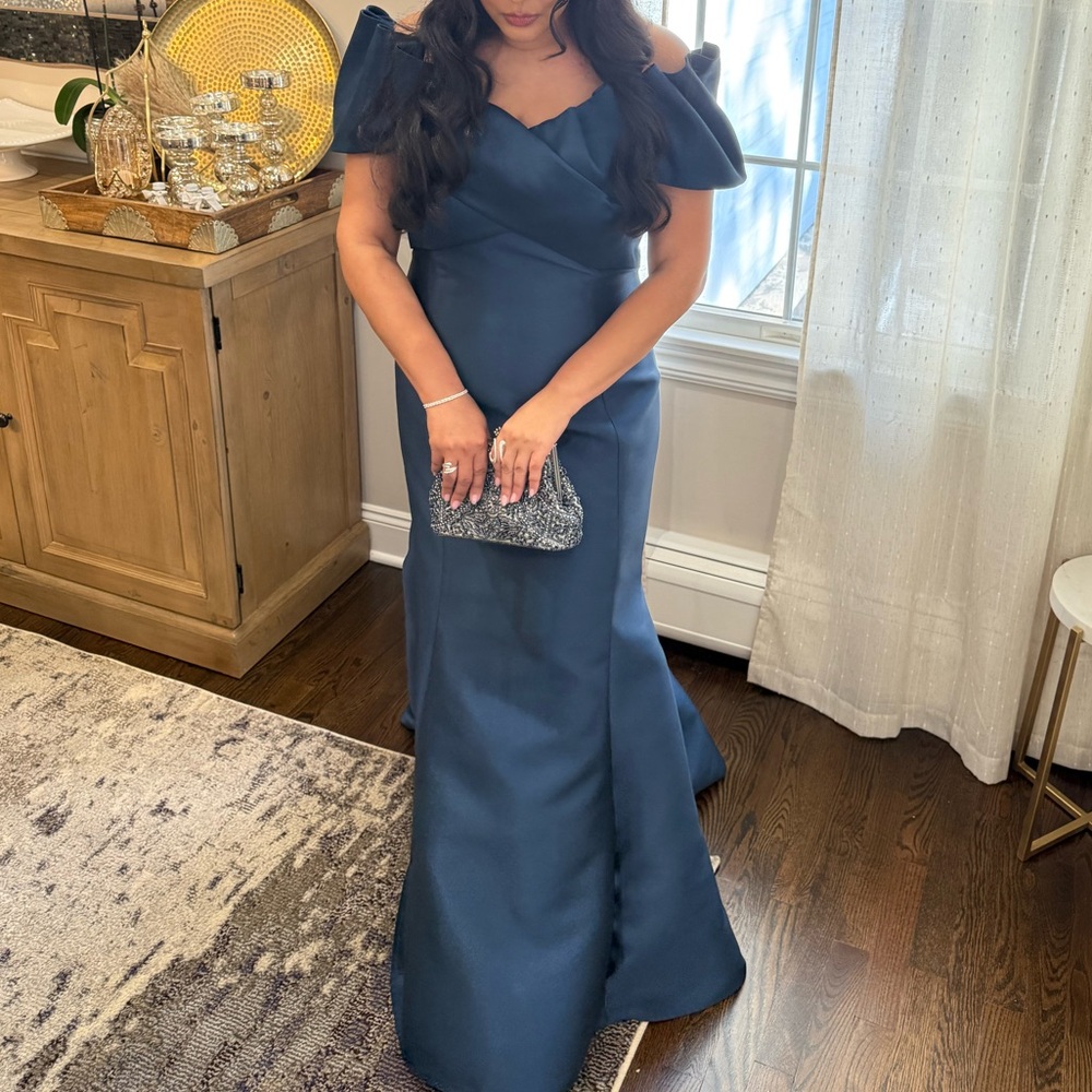 Elegant Navy Blue/teal Gown with off the shoulders structured  Puff Sleeves